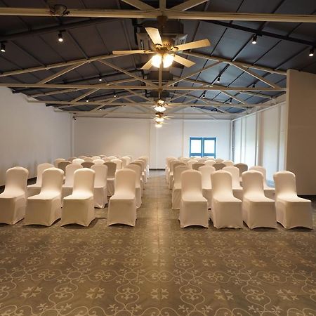 Zone Connect By The Park Calangute Hotel Old Goa Ngoại thất bức ảnh