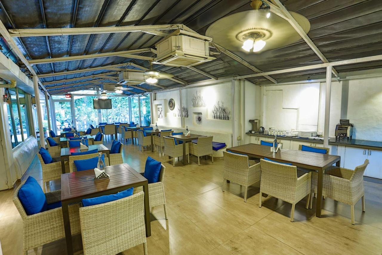 Zone Connect By The Park Calangute Hotel Old Goa Ngoại thất bức ảnh
